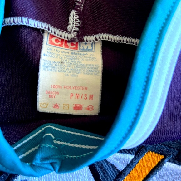 🦆RETRO MIGHTY DUCKS JERSEY🦆 - Picture 3 of 4